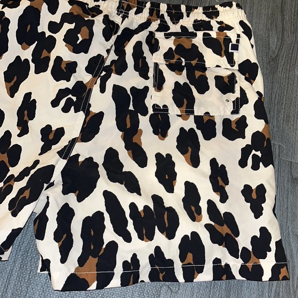 🐆 🩳 🐆 • ⚫️ Solid & Striped x Alpha Vibes 🟤 • 🩳🐆🩳